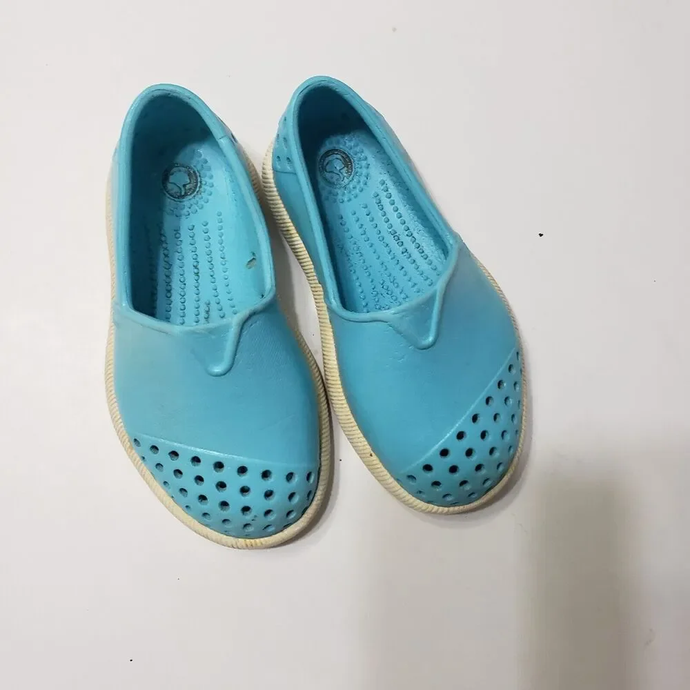 Native Kids Girl 5 Bright Blue Breathable Comfort‎ Shoes Eyelet Details Water